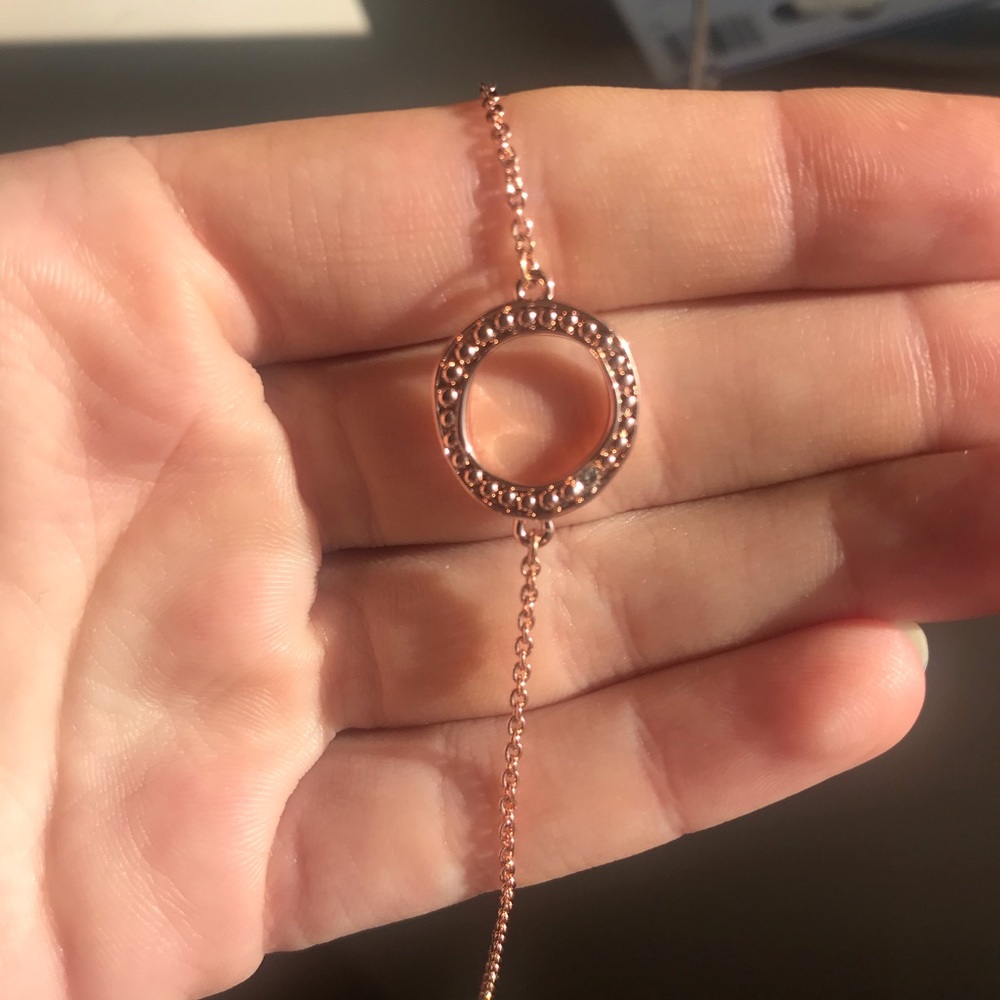 Adore by Swarovski circle bracelet in rose gold